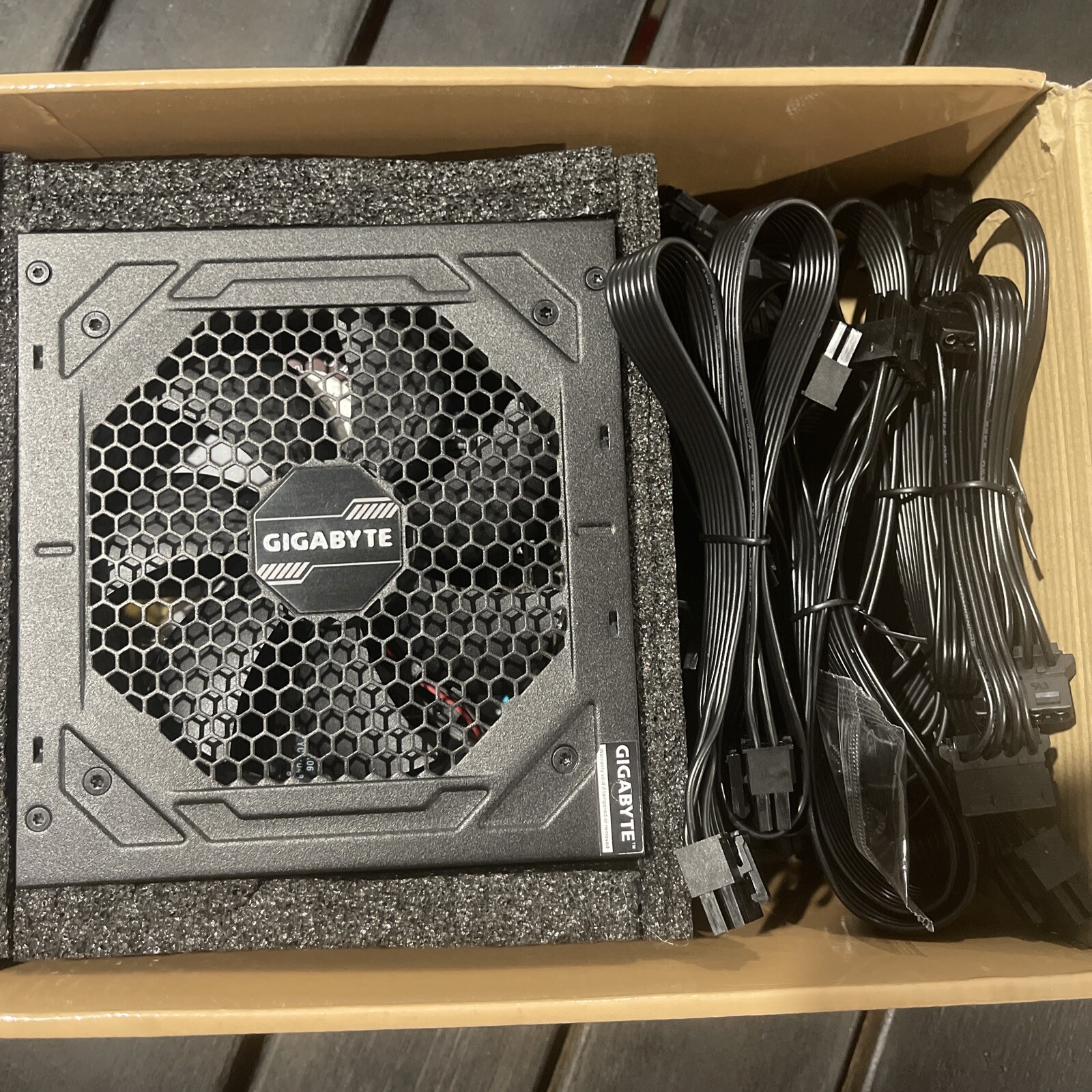 GIGABYTE GPP1000GM Power Supply, 1000W Black for sale online eBay