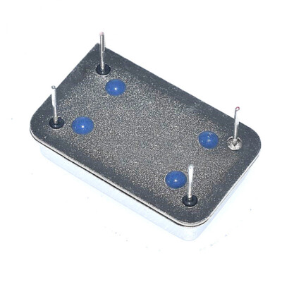 Oscillatore A Cristallo Attivo DIP-4 1MHz 2MHz 4MHz 5MHz 6MHz 8MHz 10MHz – Fai Da Te Elettronica