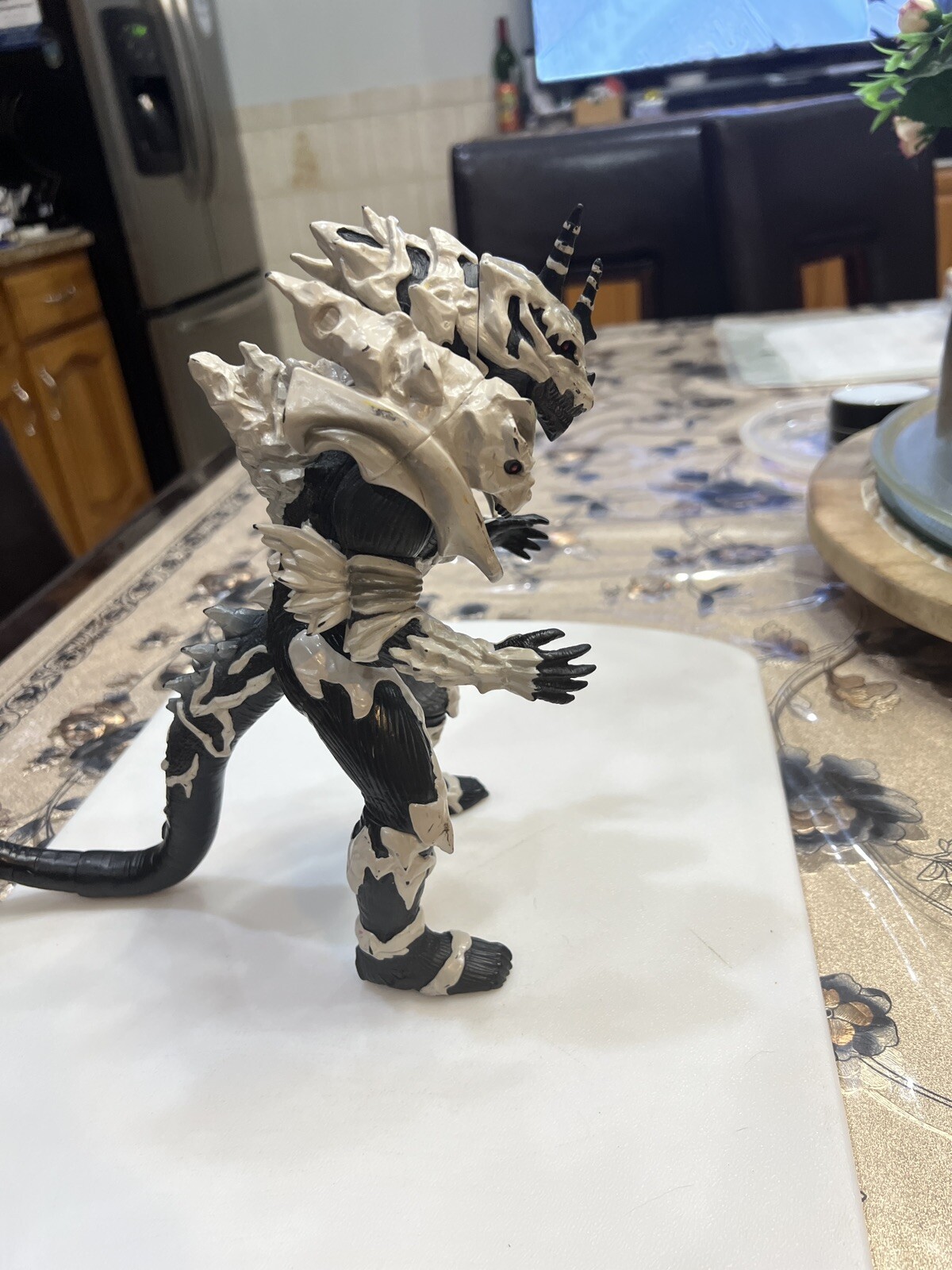 Picture 5 of 24