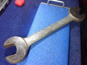 armstrong wrench, 1 13/16"- 2"