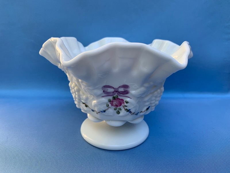 Vintage 1975 Westmoreland White Hand Painted Bowl On Pedestal - Signed