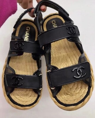 CHANEL Straw Mesh and Leather Raffia DAD Sandal CC Logo, 39 CHANEL Straw Mesh and Leather Raffia DAD Sandal CC Logo, 39