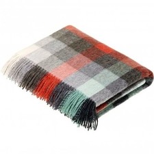 BRONTE BY MOONMerino Lambswool Harlequin Check Throw - Coral & Mint