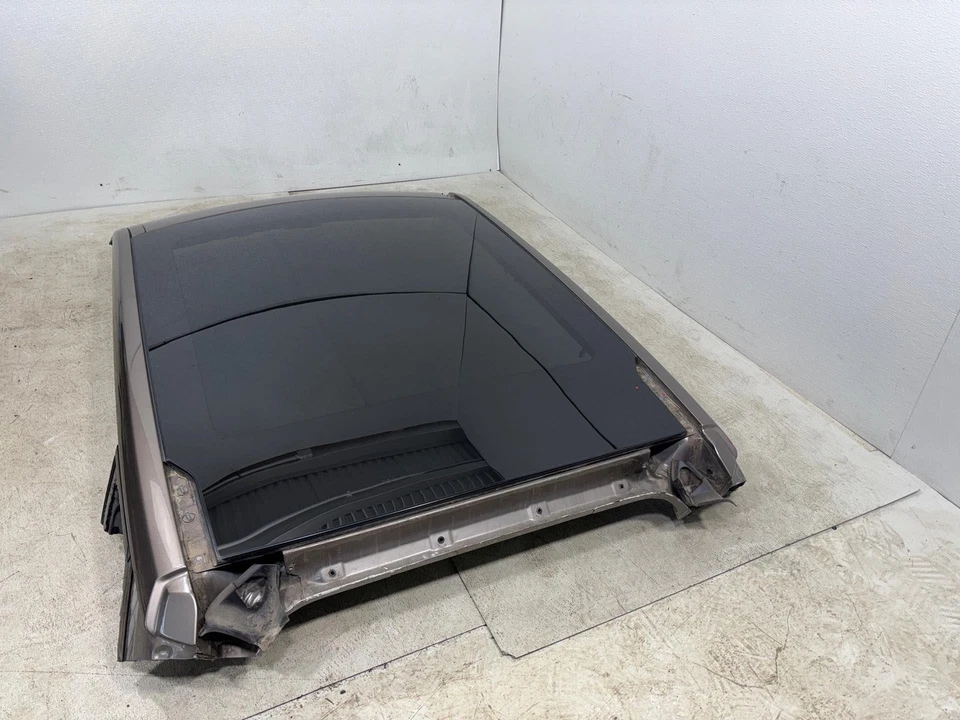 2015-2019 Range Rover Evoque 4Dr Panoramic Roof Glass Oem - Image 2 of 4