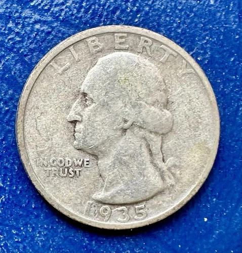 1935-S Washington Quarter. 90% Silver. Fine Condition. Charity Auction. ￼