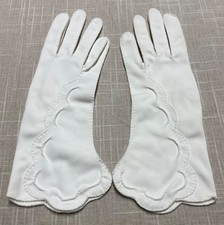 Vintage Gloves White Women's Handsewn Scalloped Edges Ladies 50s Wrist Length