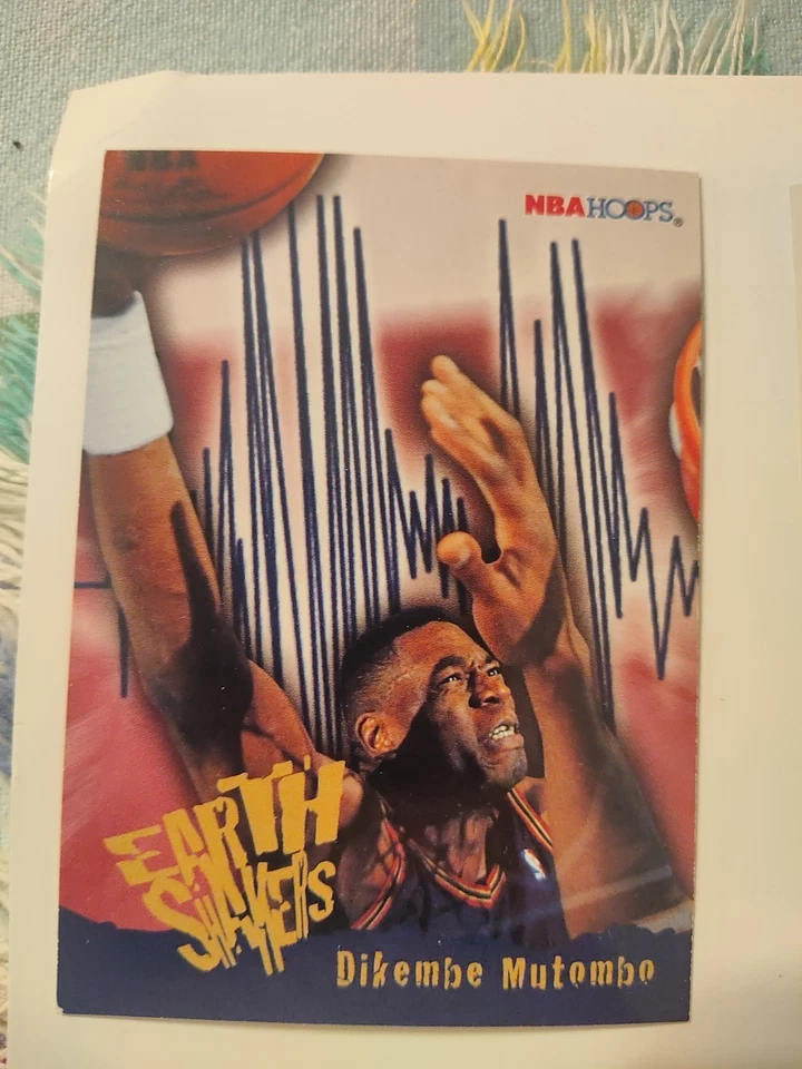 Tarjetas de baloncesto Dikembe Mutumbo (17 unidades) Topps Upper Deck NBA Hoops 1995-1996 Foto 2 de 4