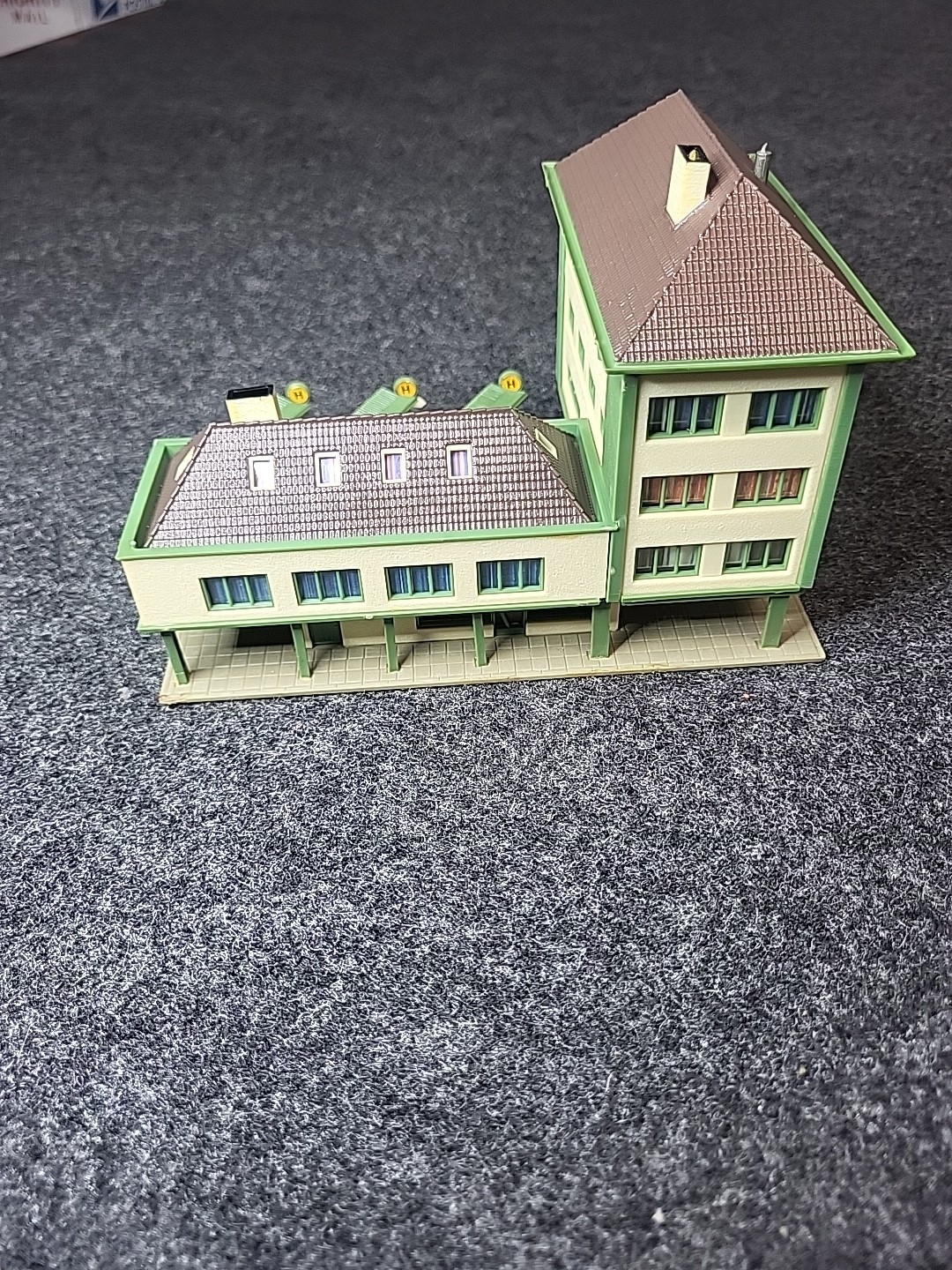 Picture 6 of 24