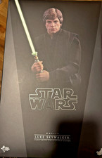 HOT TOYS LUKE SKYWALKER ACTION FIGURE 1:6 -LIKE NEW BOXED-MINT- STAR WARS