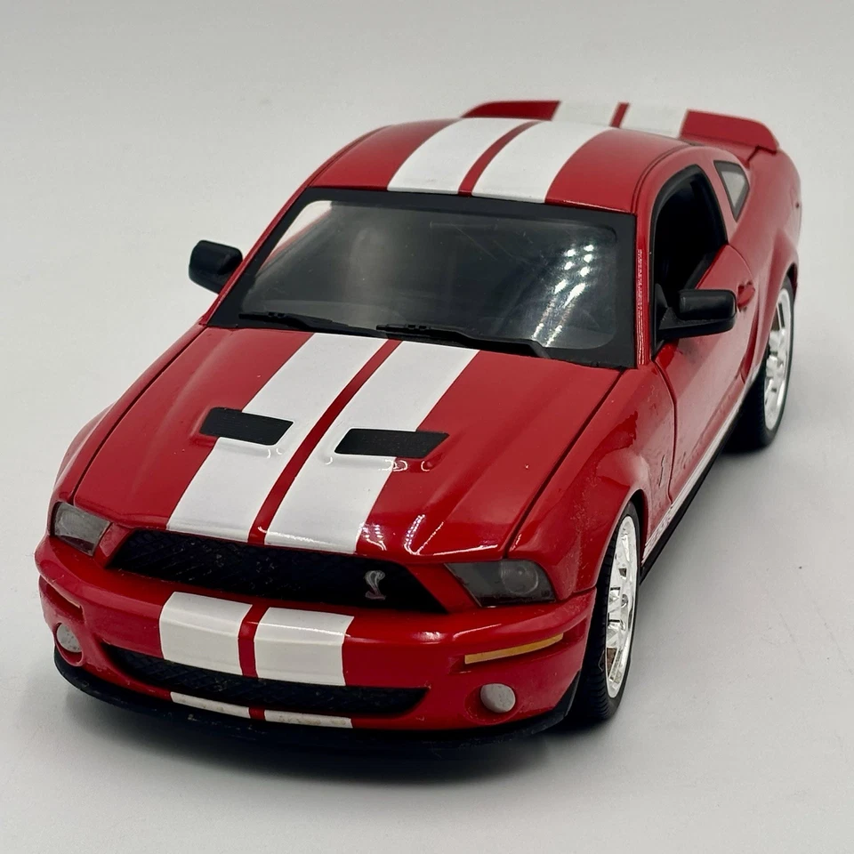 Greenlight Collectibles 2010 Ford Shelby RED 1:18 GT500 Die-cast Model Car MINT - Image 2 of 4