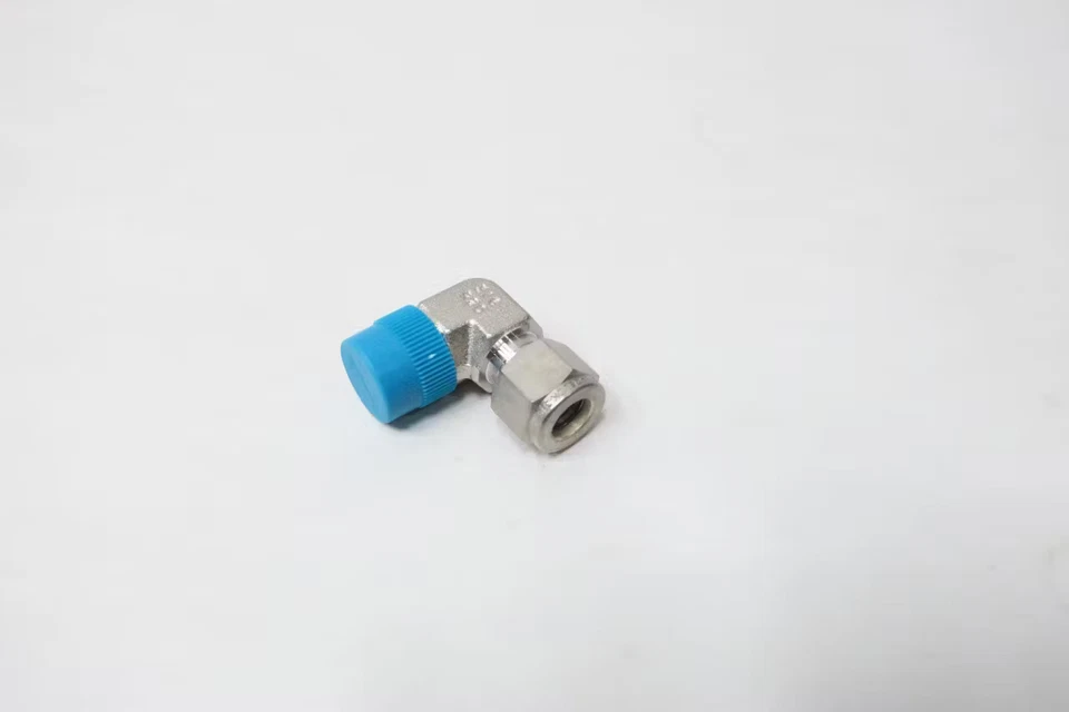 Box Of 25 Swagelok SS-600-2-6 Stainless Pipe Elbow 3/8in Tube X 3/8in Npt - Image 3 of 4