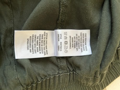 Ladies Trenery linen shorts size 12 Green - Picture 2 of 3