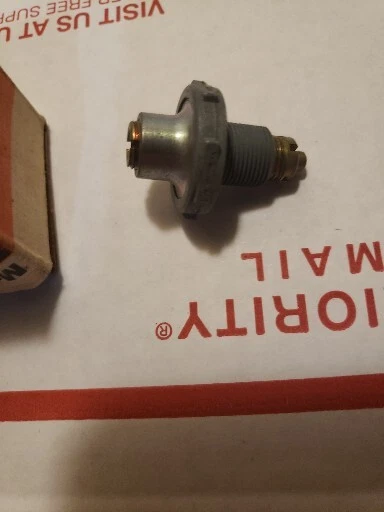 NOS Motorcraft CE120 D5PZ9A565A Power Valve Enrichment 1980-1989 Ford Bronco - Imagem 2 de 2
