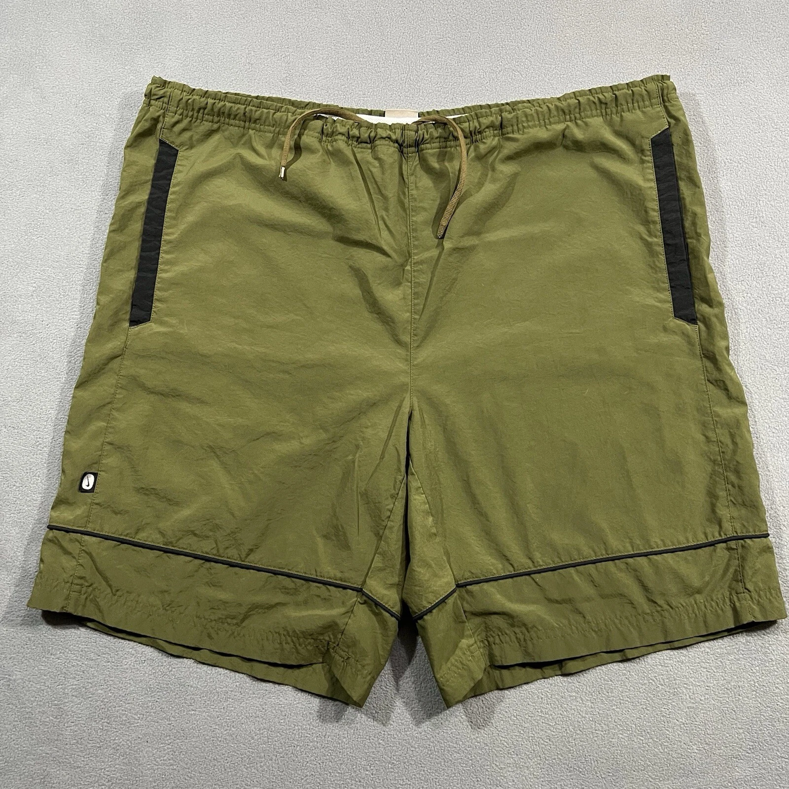 Vintage Nike Shorts Mens XL Green Lined Pockets Logo 90s Y2K Gray Tag