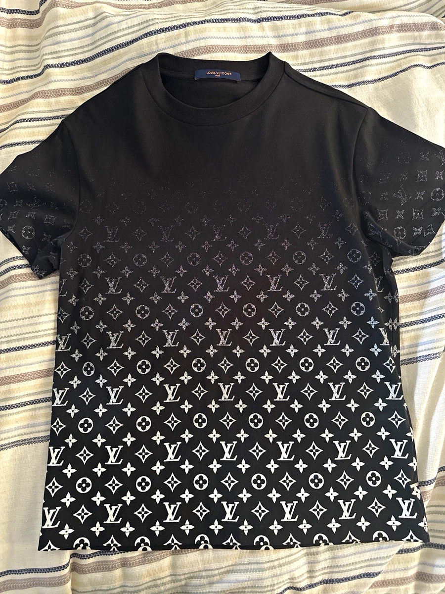 25+ Louis Vuitton Cotton Short Sleeve T-Shirts for Men for sale