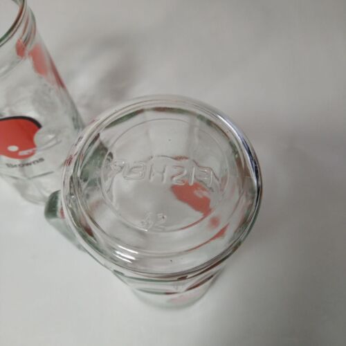 Vintage 1980's Cleveland Browns NFL Football Fisher Peanuts Glass Mugs Set of 2 - Picture 4 of 5