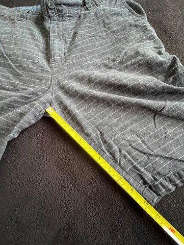 Burnside Men’s Gray & White Pin Striped Shorts Size 34 Pockets - Picture 6 of 16
