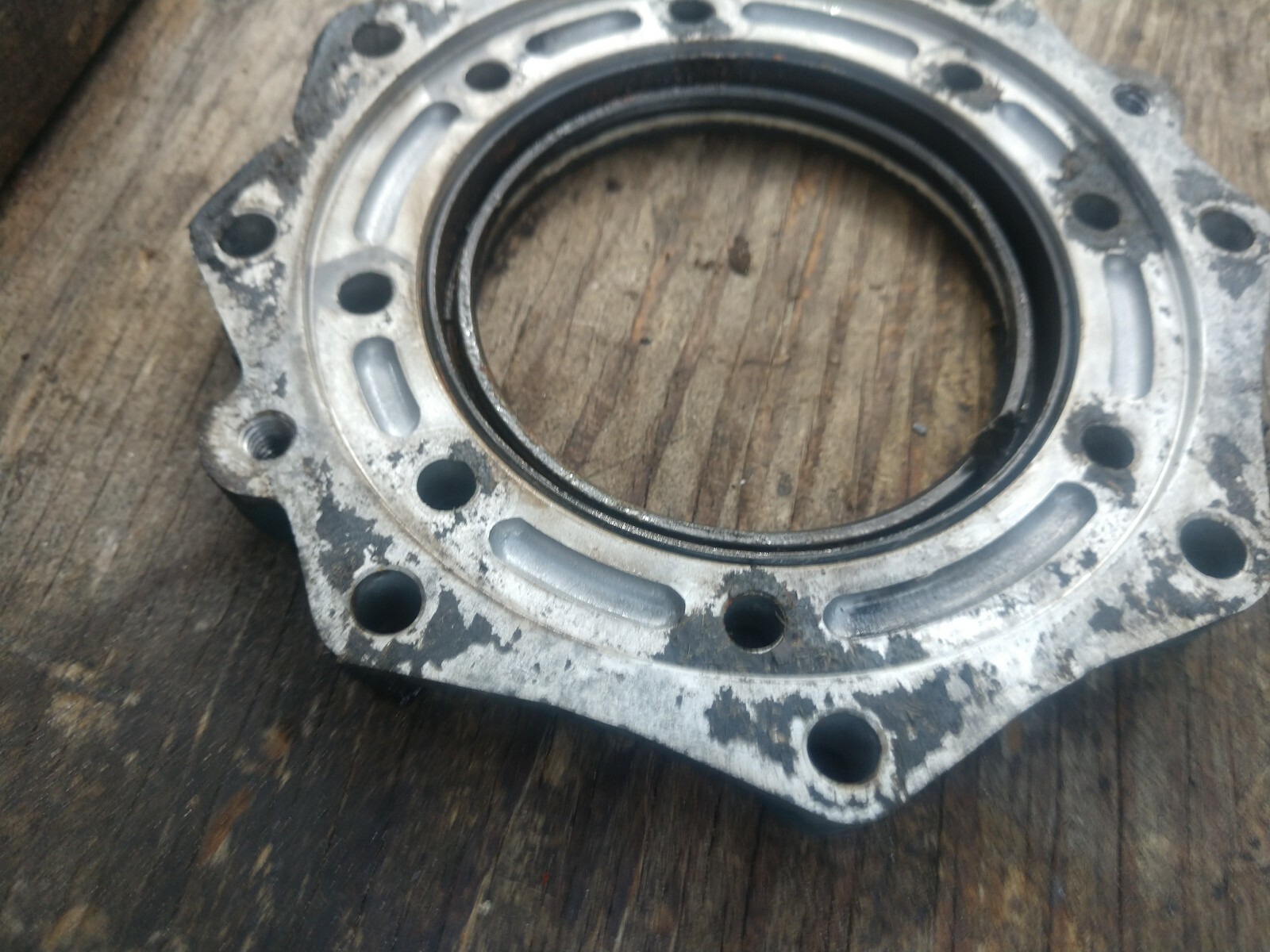 Kubota D722 Rear Main Seal Cover eBay