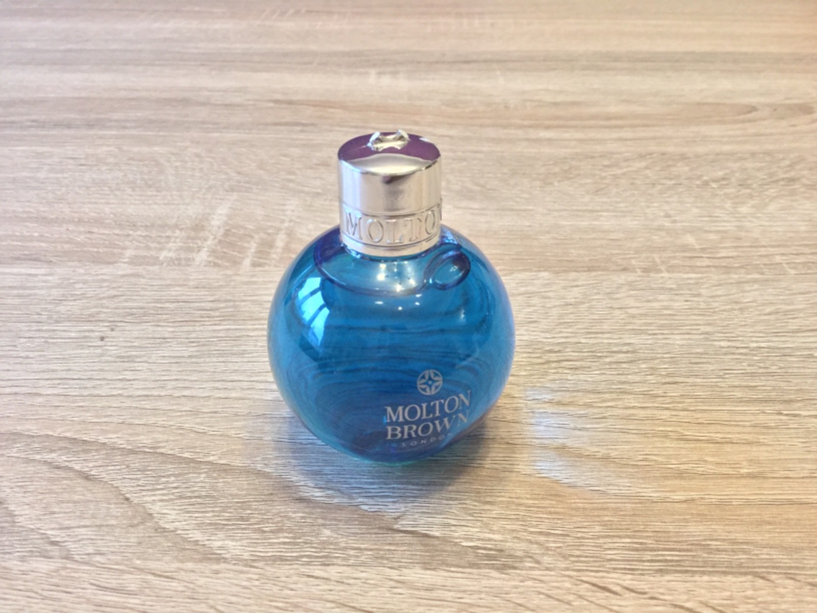 Molton Brown 75ml Templetree Body Wash. Christmas Festive Bauble. Cleanse eBay