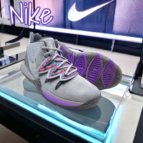 Nike Kyrie 5 Youth 5,5 Graffiti High Top grau lila