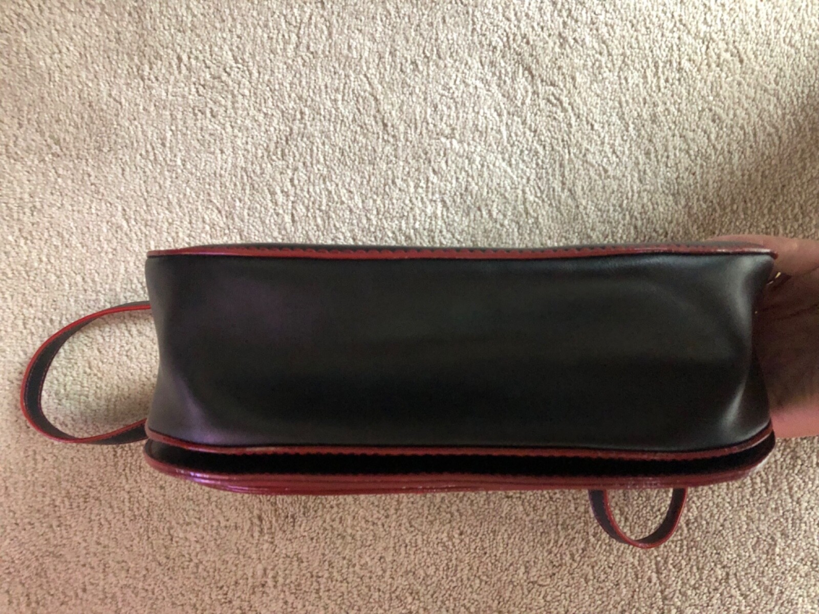 VINTAGE Coach Saddle Purse Black Leather Red Accent 11” x 10”  EUC RARE image 8