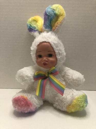 Mega Toys Plüsch Vinyl Gesicht Hase Kaninchen Kostüm Puppe Pastell Regenbogen - Bild 1 von 4