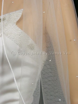 1T White Bridal Fingertip Scattered 30 Rhinestones Rattail Edge Wedding Veil