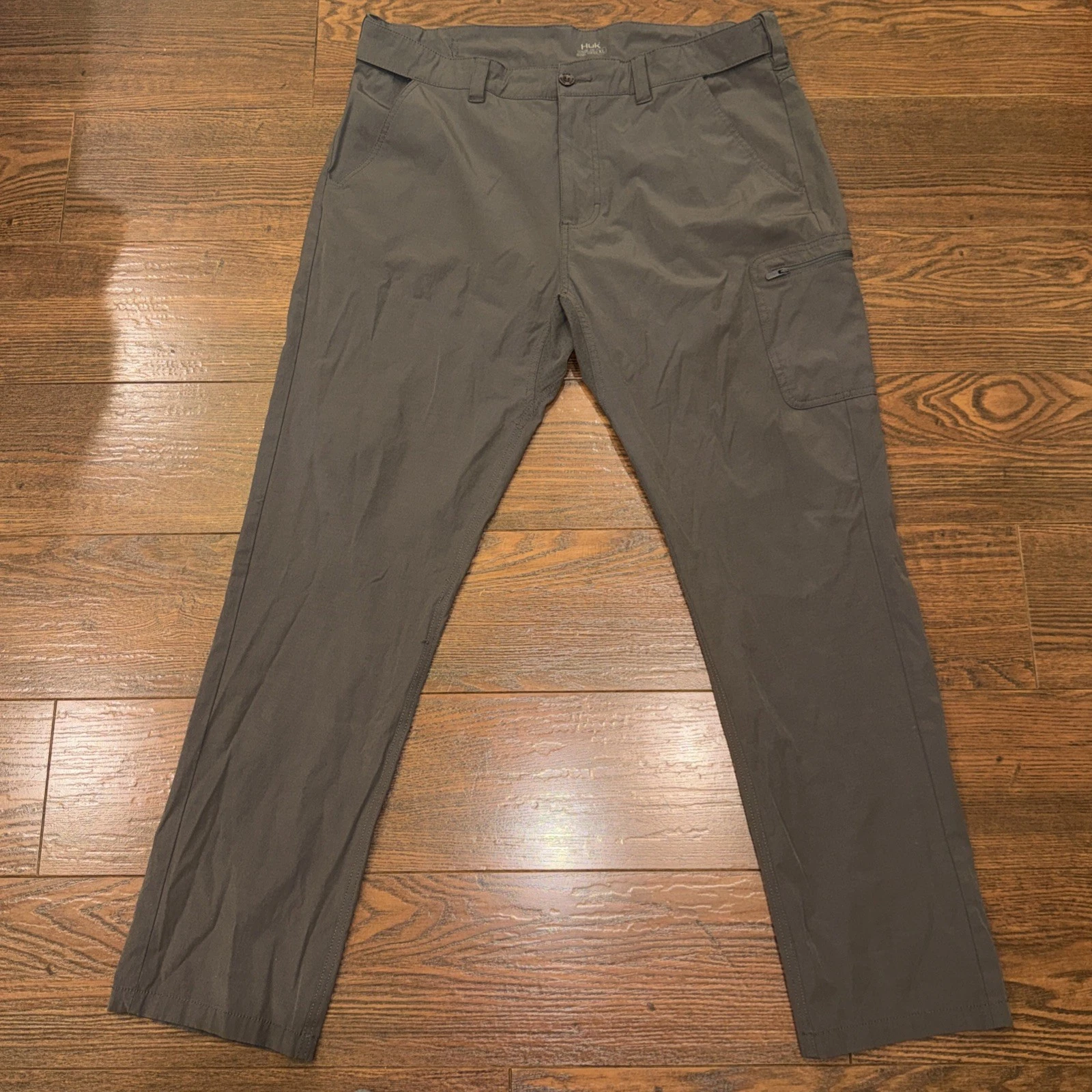 Huk Next Level Performance Fishing Pants Mens XL Gray Quick Dry Cargo Vented