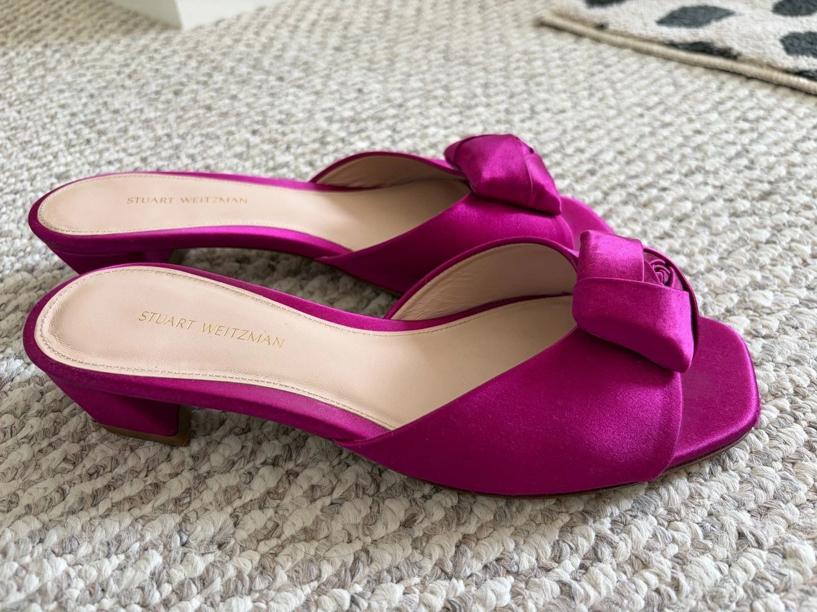 Stuart Weitzman Slides Mules Hot Pink Fuchsia Rosebud Rosette 7