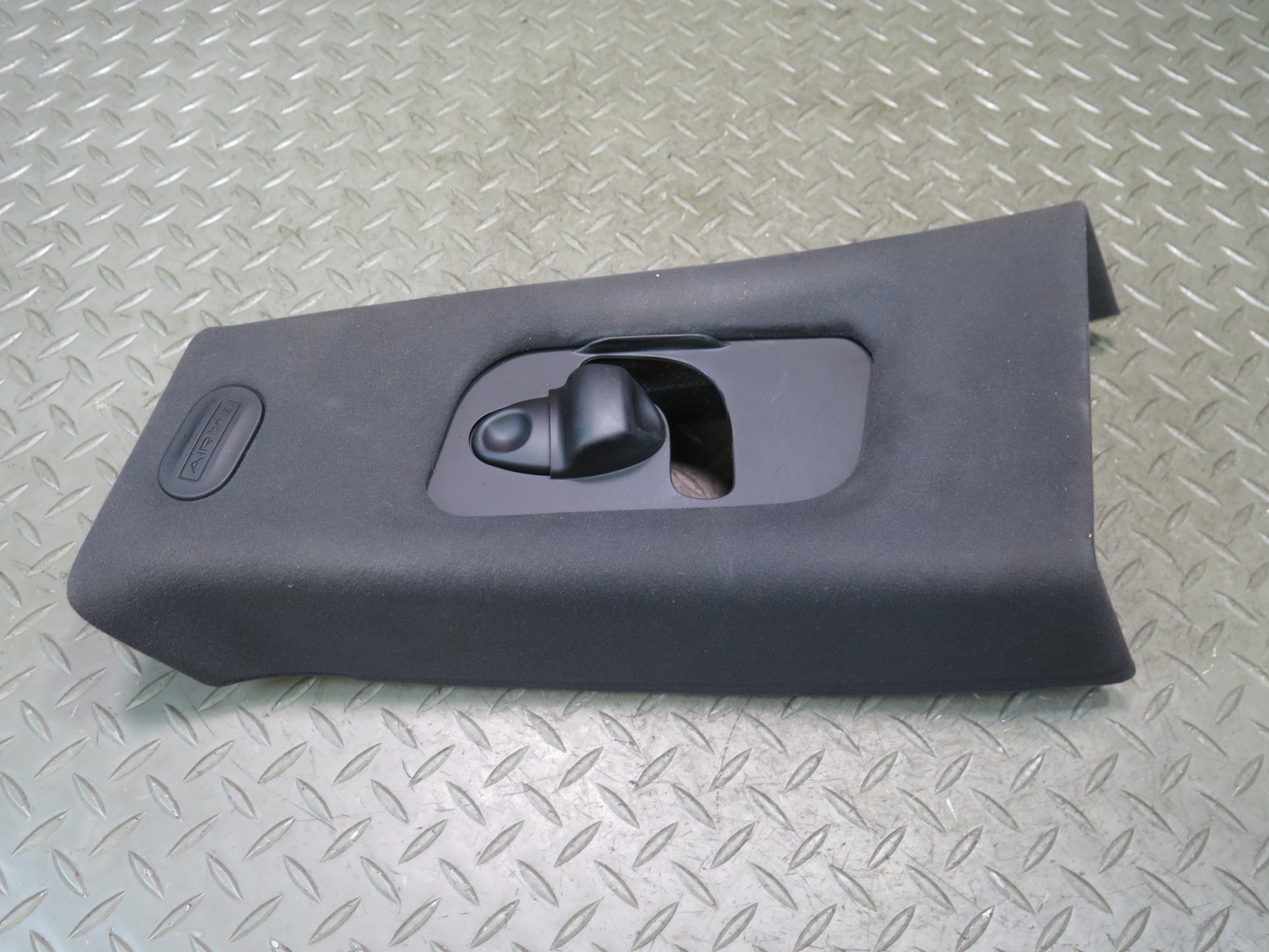 Maserati Ghibli 2014-2020 RIGHT+UPPER Pillar trim