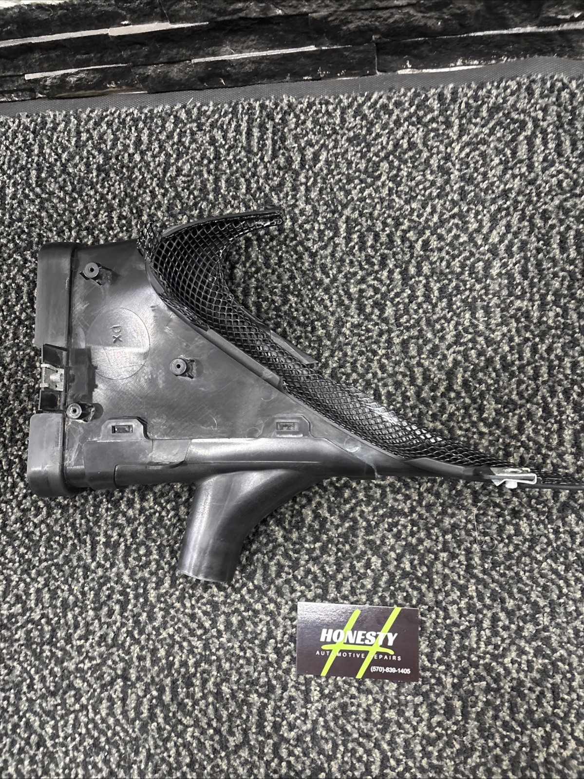 🔥 Ferrari 488 OEM Right Side Intercooler Air Duct – Part #88295600 – Used OEM