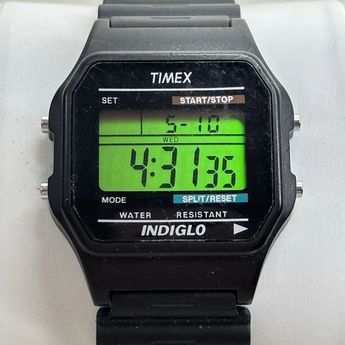 Vtg Timex Men T75961  1999 Indiglo Black Rubber Strap Digital Watch - New Bat