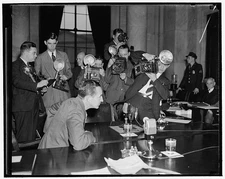 Cameramen 'shoot' Edsal i.e. Edsel Ford. Washington, D.C., Dec. 5. Edsal i.e.