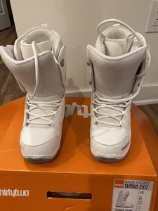 thirty two snowboard boots womens