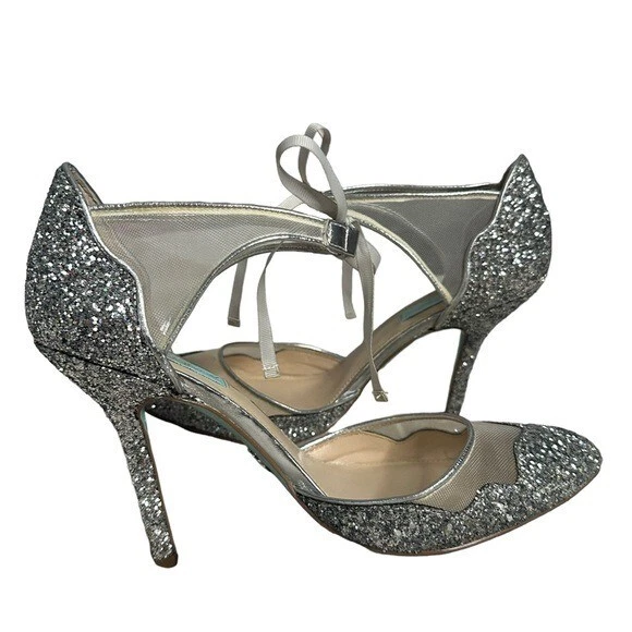 Zapatos de salón Betsey Johnson estela iris plateados brillantes corbata al tobillo talla 10 Foto 2 de 4