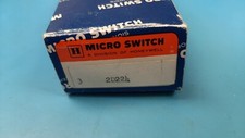 2D224 MICRO SWITCH / HONEYWELL / PUSH BUTTON SWITCH