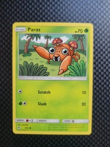 Pokémon TCG Paras Hidden Fates 4/68 Regular Common Card NM 2019