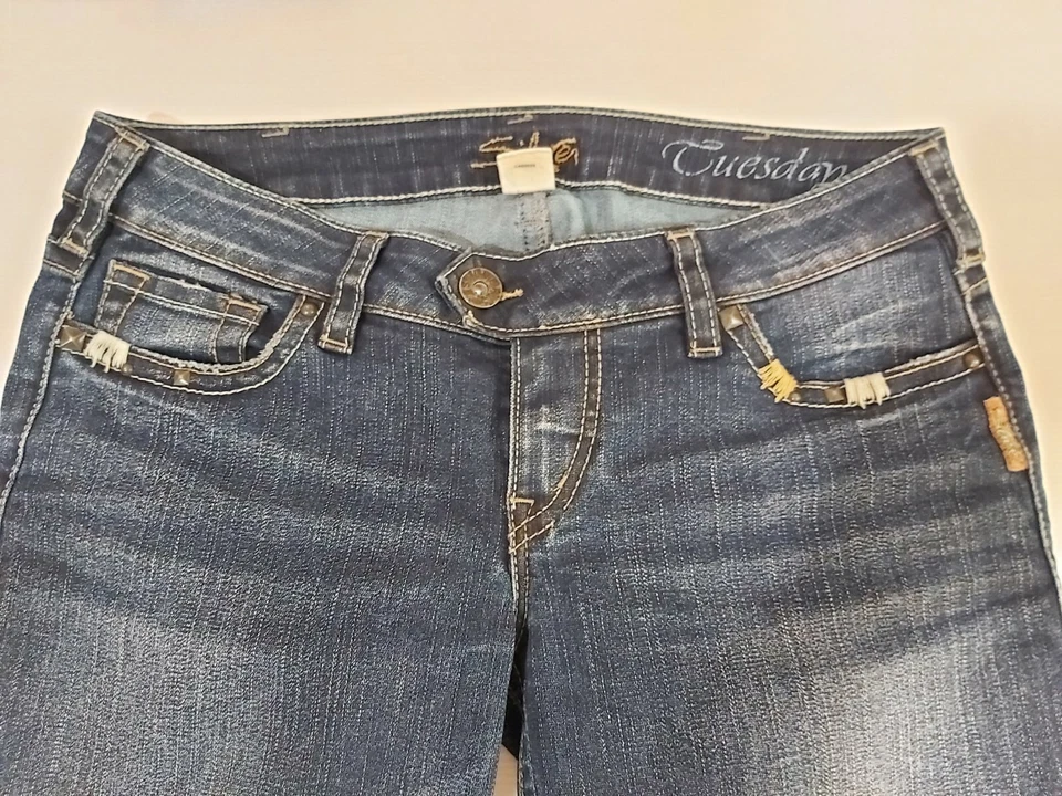 Silver Jeans - Tuesday - Blue Denim - W34 - (225) - image 3 of 4