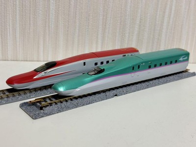 Kato E5 Series Hayabusa Grand Class E6 Komachi Green Car, 2-Car Front Car Set