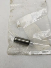 Wacker Neuson 5000124082 Pin 10m6x28 Straight