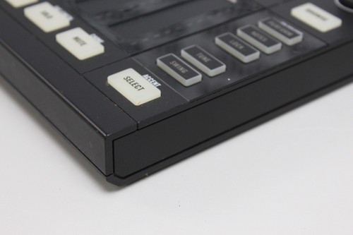 Native Instruments Maschine Jam DJ Controller - Picture 13 of 17