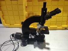 Microscopio trinoculare Leitz Wetzlar Ortholux con 4 obiettivi Germania