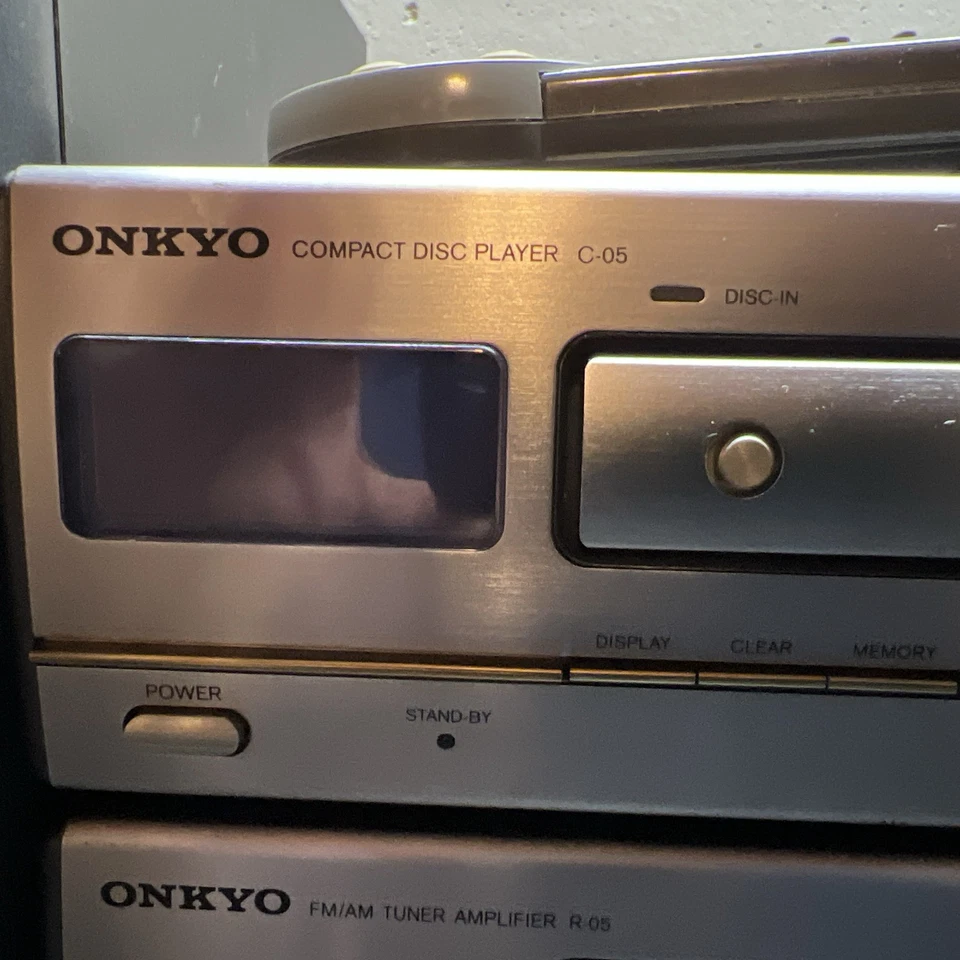 Onkyo R-05 Amplifier C-05 CD Player K-05W Tape Deck Bundle WORKS 230V EU PLUG!! - Image 3 of 4