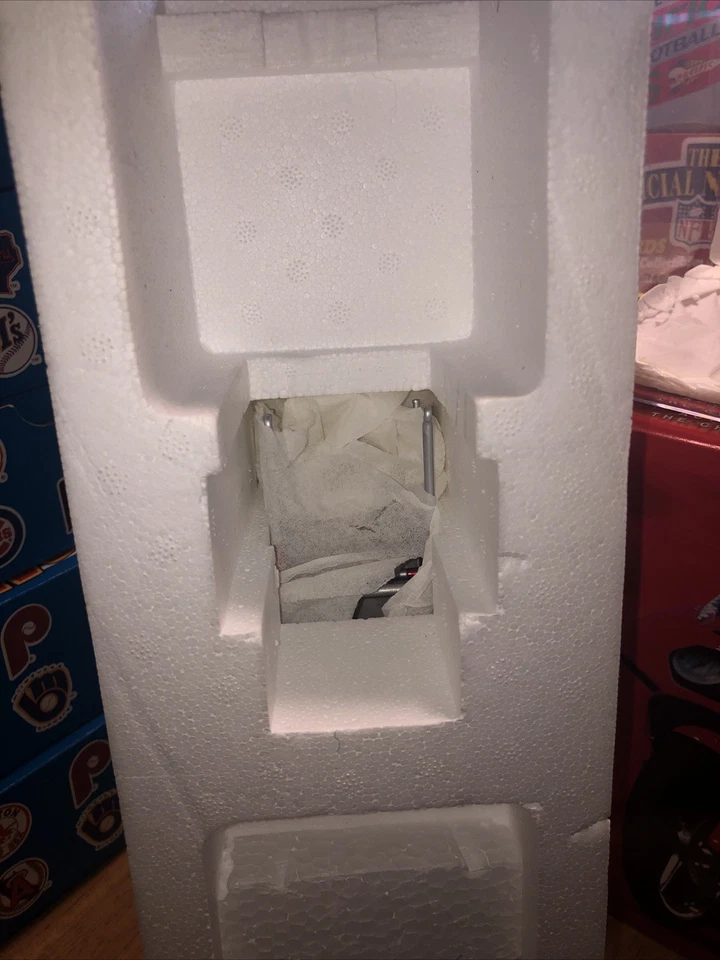 NHRA Angelle Seeling Winston 2001 Suzuki Pro Stock Bike 1:9 Never Opened - Image 4 of 4