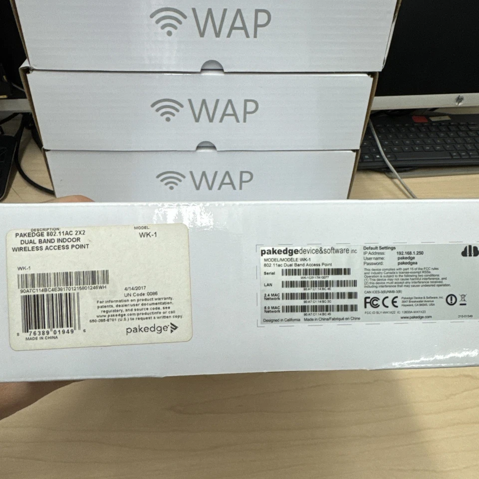 AP inalámbrico Pakedge WAP 802.11AC 2X2 WK-1 con BAKPAK Lite (blanco) - NUEVO Foto 3 de 3