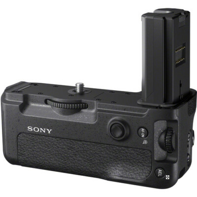 New SONY VG-C3EM Vertical Battery Grip for Alpha 7III , A7RIII, A9