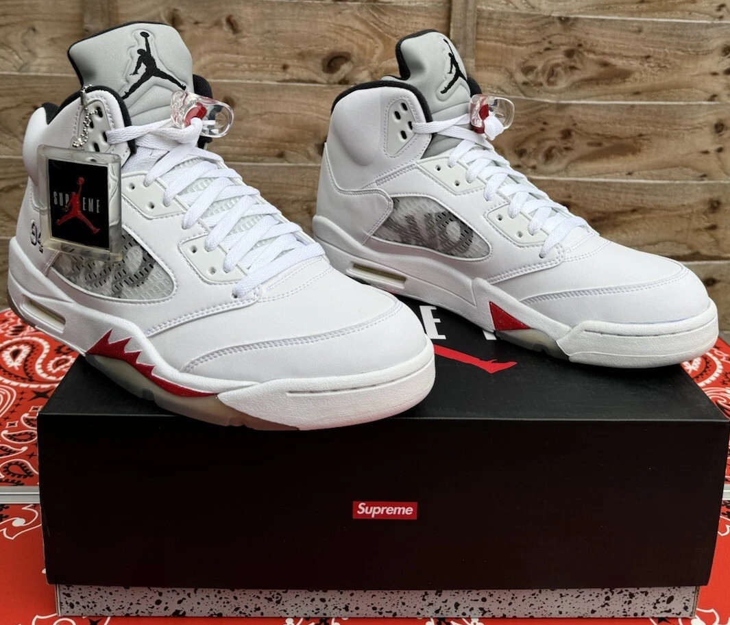 Supreme Jordan 5 Retro/UK 11/US 12/EU 46/neuf dans sa boîte ! Hype 2015 ! Super rare !!