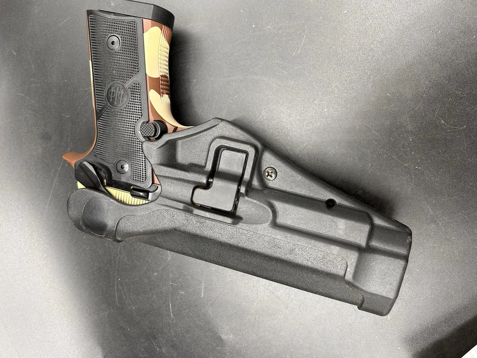 BLACKHAWK L2 SERPA DUTY HOLSTER FOR BERETTA 92xi BLACK - Left Hand - Image 2 of 2