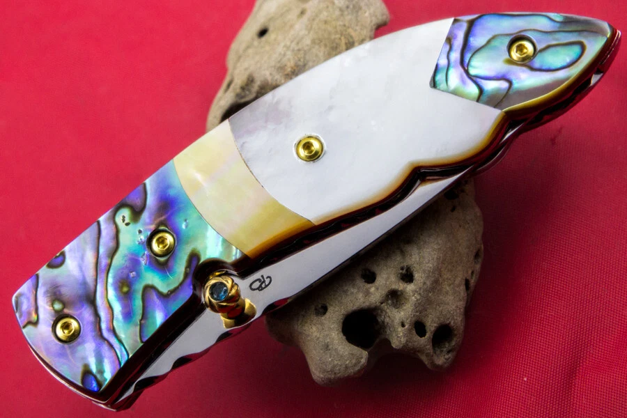 CUSTOM TS HANDMADE FOLDING KNIFE 440C DROP POINT ABALONE WHITE PEARL TOPAZ STUD - Image 3 of 4