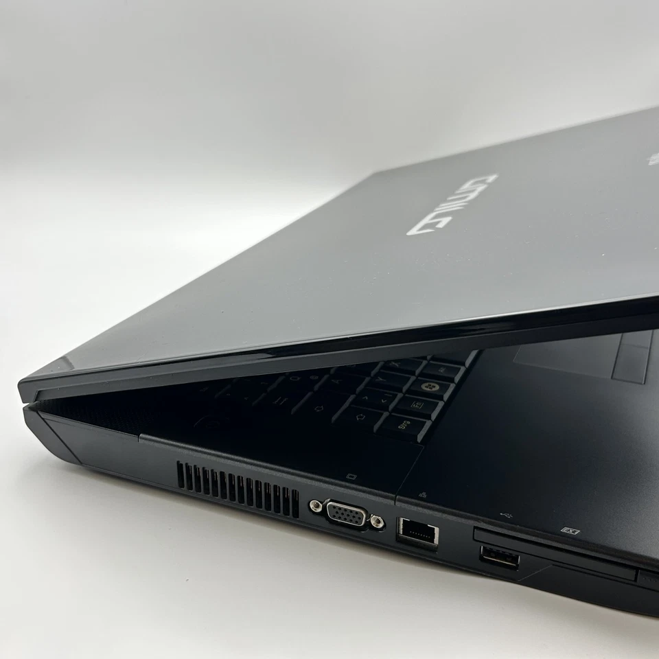 Notebook Amilo LI 3910 Laptop 18,4" Windows 11 Pro 512 GB SSD 4096 MB RAM MwSt. - Bild 4 von 4